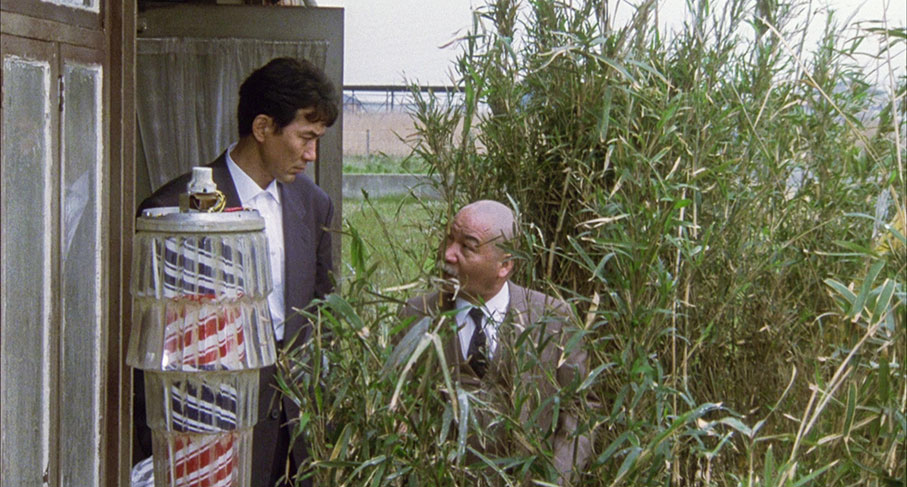 Nakajima advises Takuro not to lend the barber's pole to Masaki