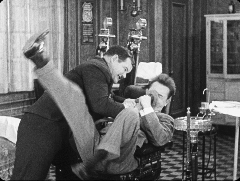 Ollie gasses Stan in Leave 'em Laughing