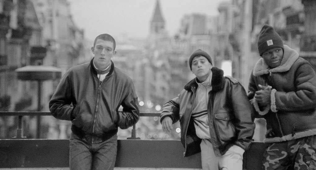Vinz, Saïd and Hubert arrive in Paris.