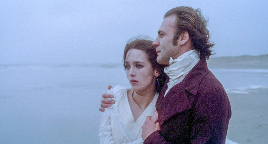 Jonathan comforts Lucy before he departs for Transylvania