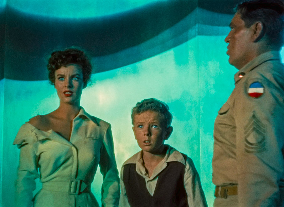 Dr. Blake and David face the Martian leader